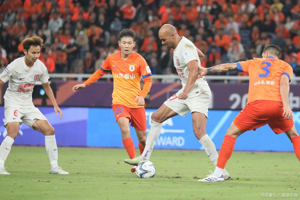 上海海港发布备战花絮，转会期单刀错失，德国杯任务艰巨，训练强度明显提升(上海海港足球俱乐部公布武磊伤情)-九游娱乐