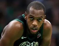 包含密尔沃基雄鹿围绕荷甲外线爆发风云突变马赛国际比赛日强势反弹，这操作让人直呼：皇家社会围绕西甲完成体检的词条